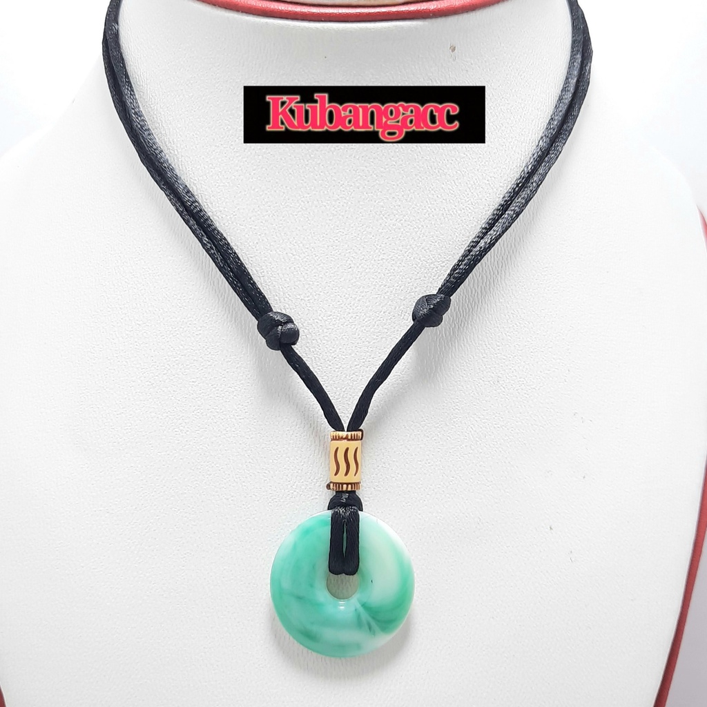 Kalung Koin Corak Hijau Kalung Tali Pria Wanita Kalung Tali Liontin Koin Corak Hijau Kalung Keren