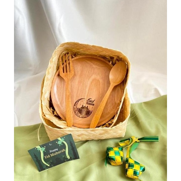 

Parsel Lebaran |Hampers Lebaran Idul Fitri | Paket Hampers Kayu Storlinida