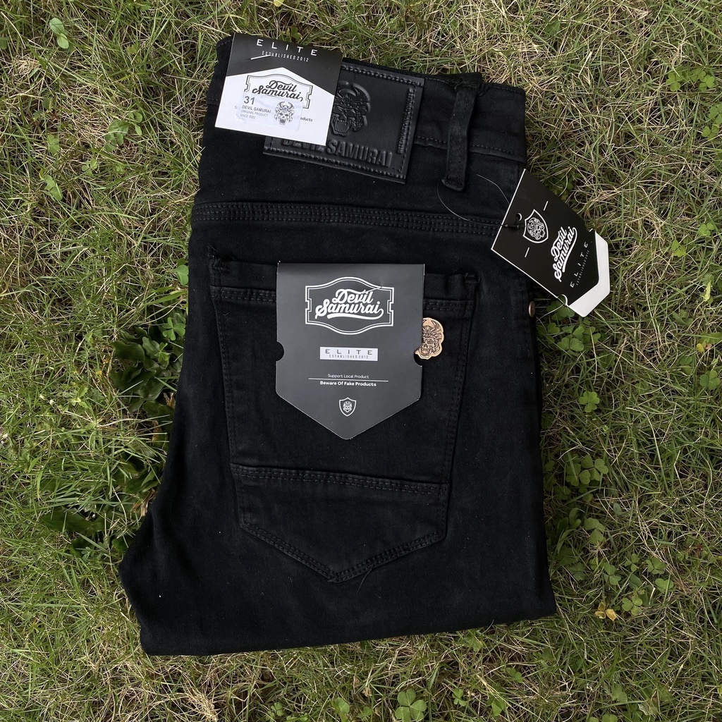 SOFT JEANS HITAM SLIM FIT DEVIL SAMURAI