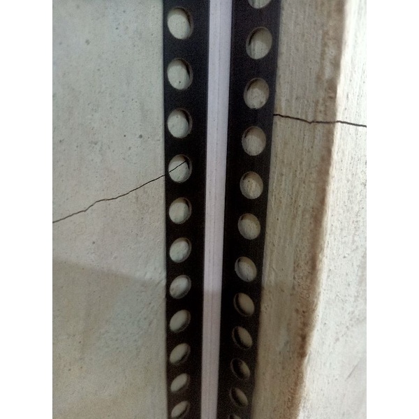 Corner bead sudut dalam PVC perdus