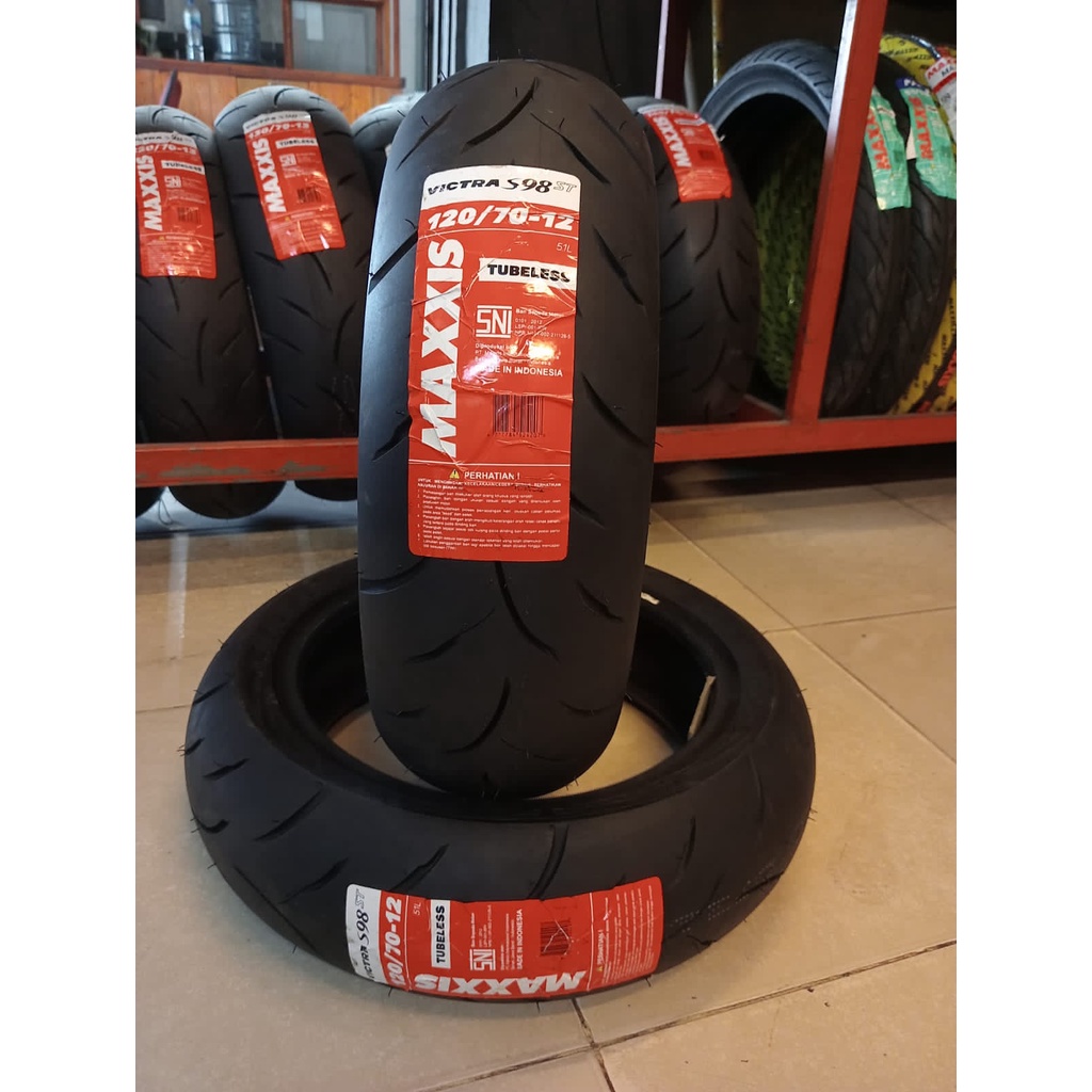 Ban Luar Maxxis Victra 120/70 Ring 12 Tubeless