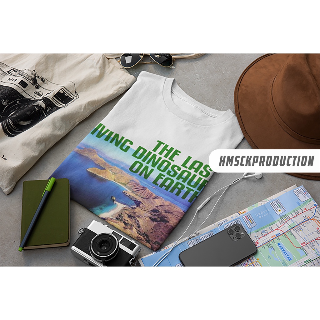 KAOS KOMODO ISLAND / PULAU KOMODO / TAMAN WISATA KOMODO / TRAVELLLER / BAACKPACKER INDONESIA / NTT