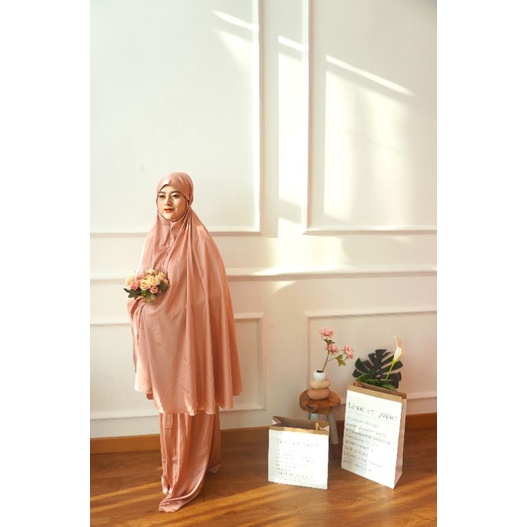 Aisyah PRAYER SET 2in1-Mukena silk-Mukena armani silk-Mukena travel size-Mukena premium -mukena jumb