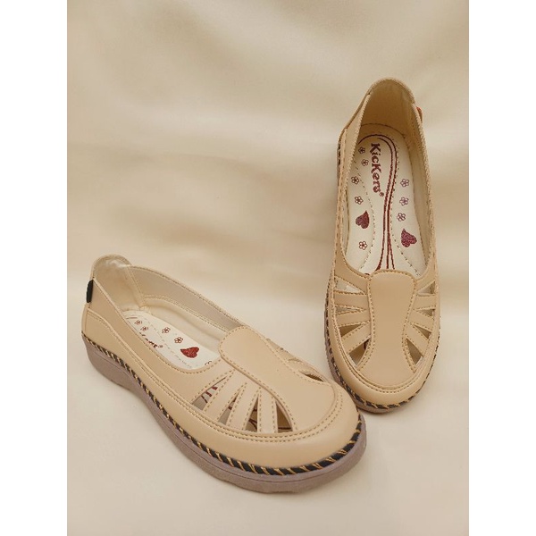 Sepatu Wanita kickers Slip On kode Aulia 34. Tersedia size jumbo/bigsize