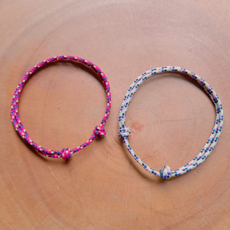 [UC] GELANG PRUSTIK (WARNA RANDOM)