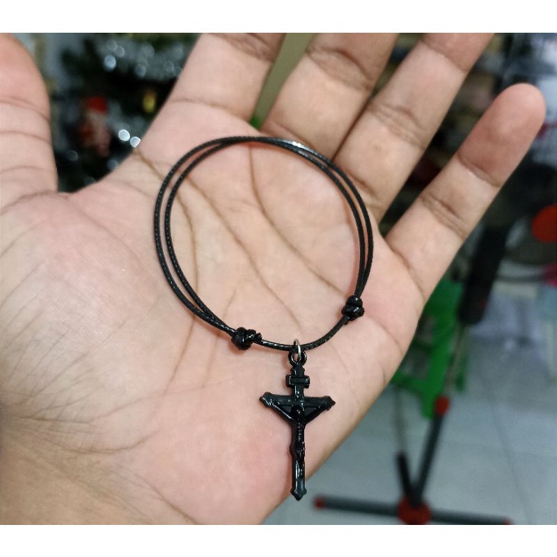 Gelang Salib Plastik