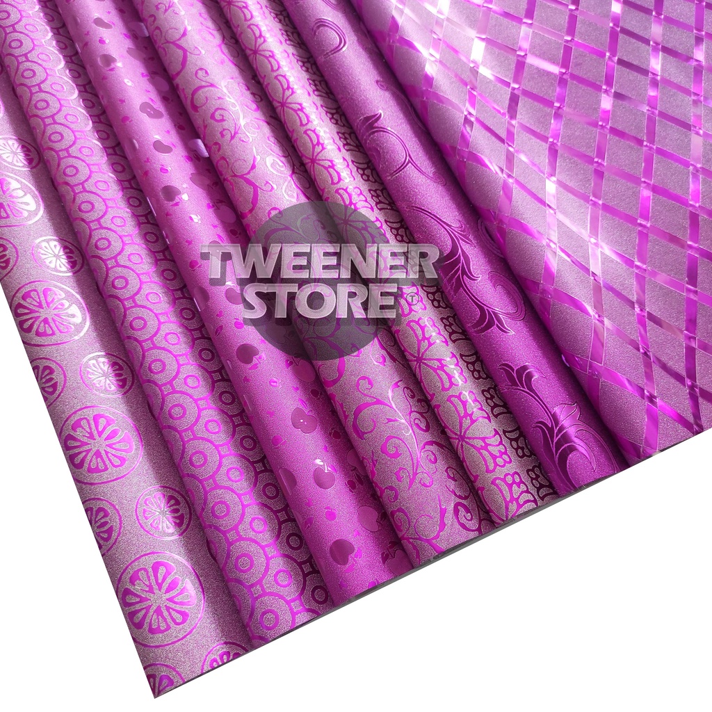 

Kertas Kado Glitter Motif Warna Ungu Part II | Ukuran 50x70cm
