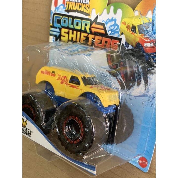 Hotwheels Monster Trucks Color Shifters Town Hauler