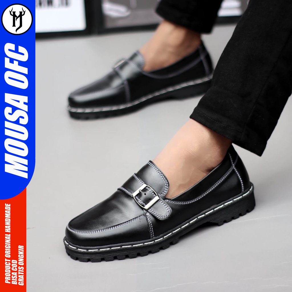 Sepatu Formal Kerja Pantofel Pria Docmart Hitam Kulit Sintetis Mousa Domo