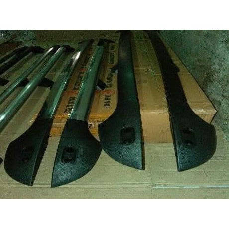 Roof Rail Kaki Rack Di Atas Mobil Daihatsu Taruna