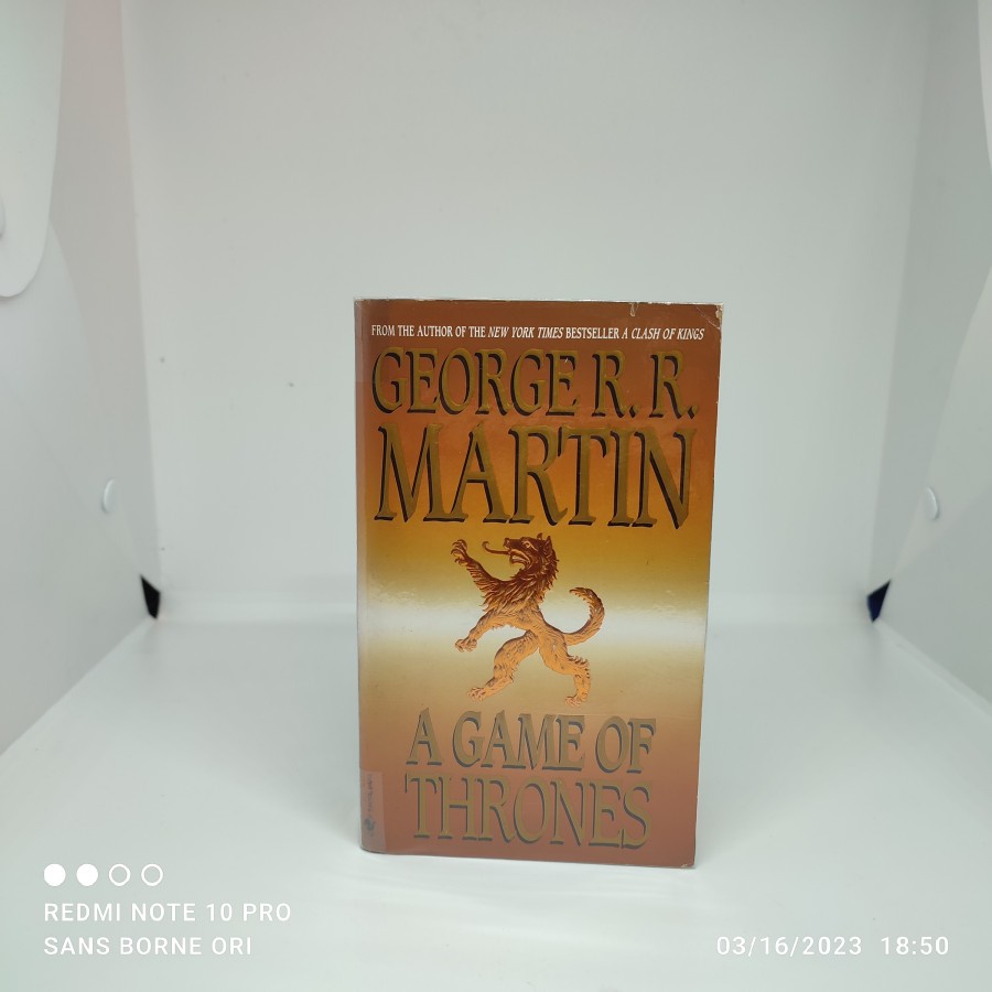 Novel Jadul George R. R. Martin A Game of Thrones Original
