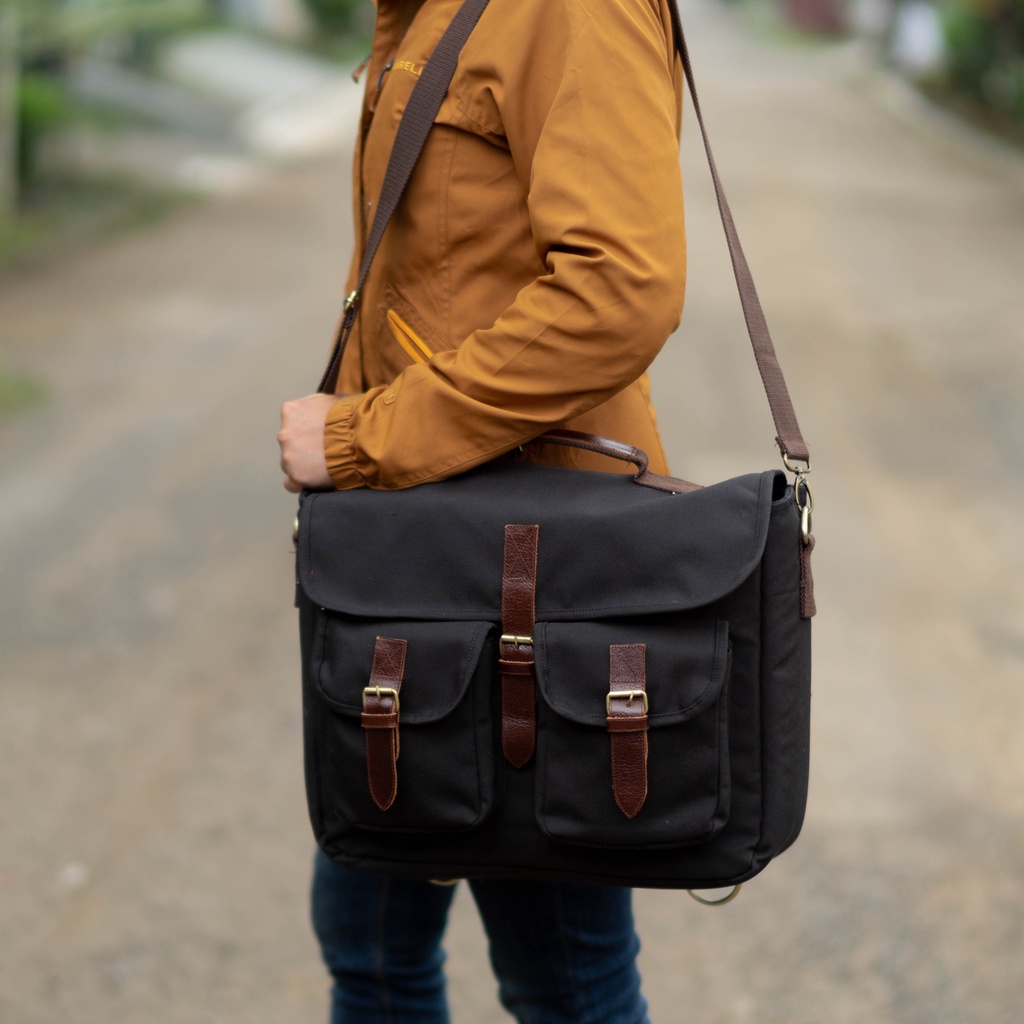 Firefly Avner Canvas Leather Messenger Bag / Backpack