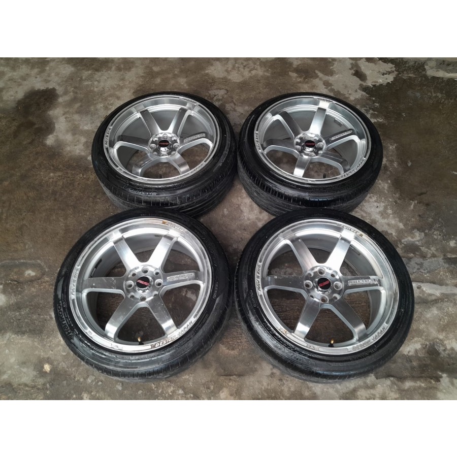 VELG BEKAS TE37 R17X7,5/8,5 LUBANG 4 PCD 4X100/4X114 + BAN 205 45 R17