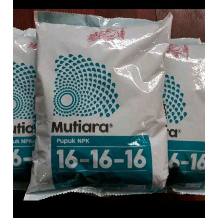 NPK Mutiara 16/16/16 kemasan 1 kg