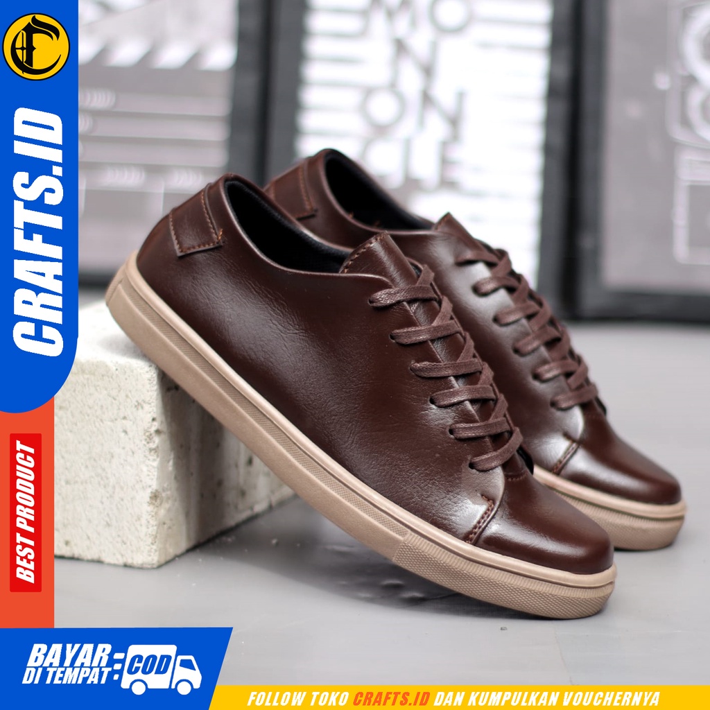 Sepatu Casual Sneakers Tali Pria Crafts Chizuru