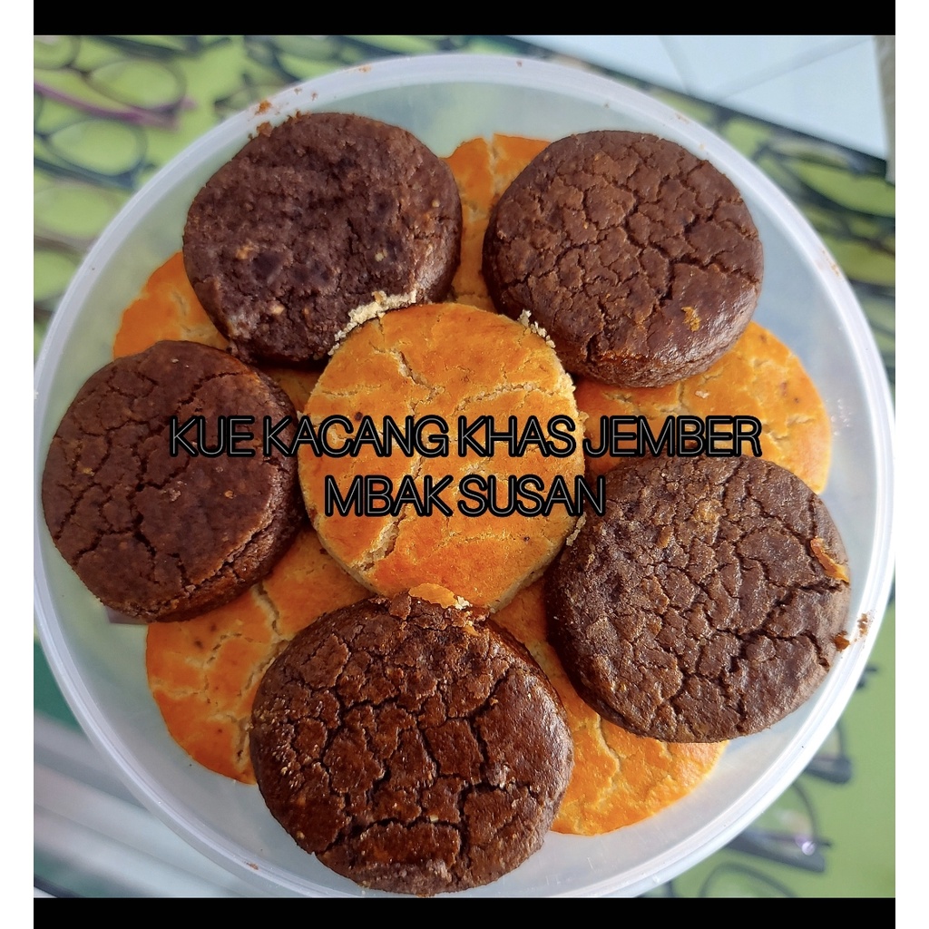 

KUE KACANG KHAS JEMBER mbak susan