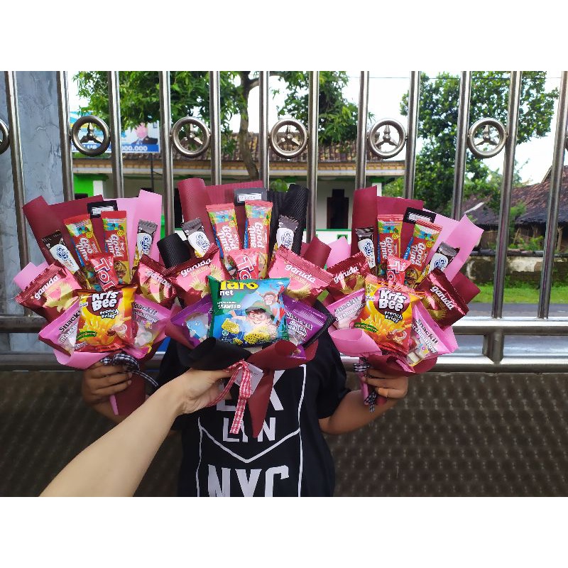 Buket Snack/ Buket Jajan / Bucket Snack/ Bucket Jajan / Bouquet Jajan/ Buket Snack Murah / Buket Jaj