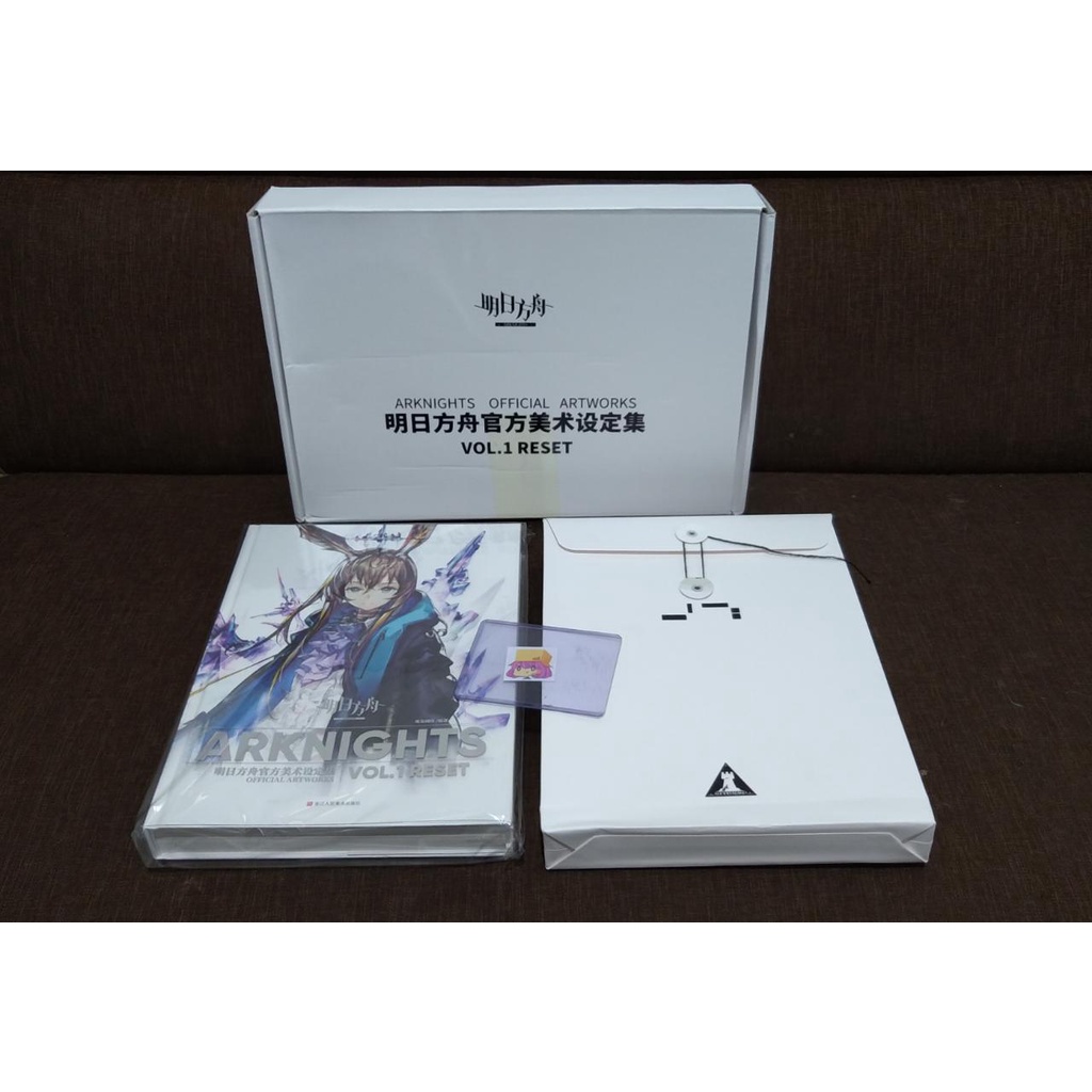 [Ready Stock] Artbook Arknights Official Artworks Vol. 1 RESET version