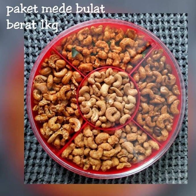 

KACANG MEDE KACANG MEDE PREMIUM TRAY 5 RASA EL09I09A82L