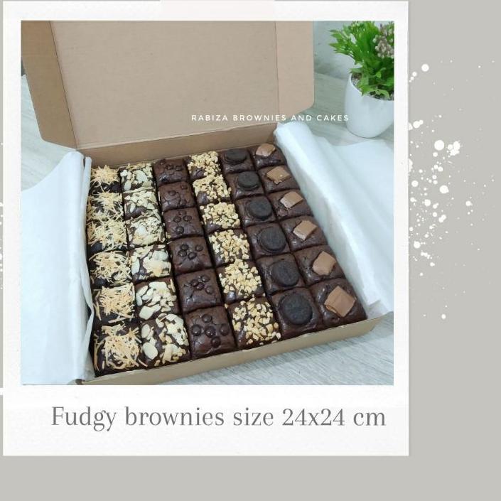 

ⅎ Rabiza Fudgy Brownies size 24x24 cm/ Brownies sekat 36 slices ◌