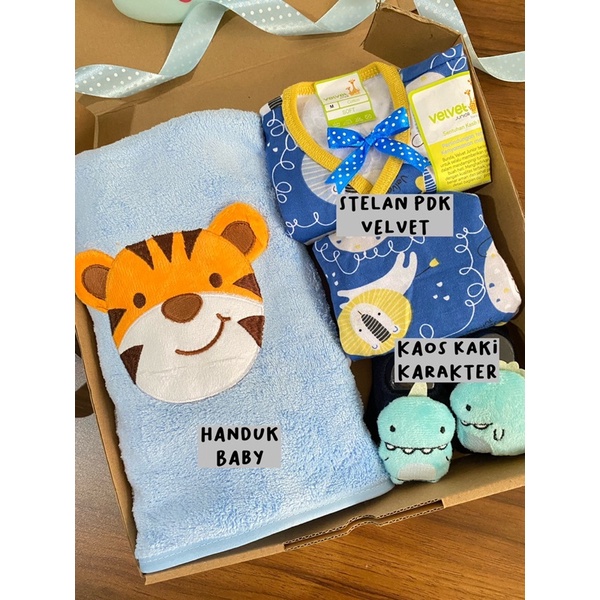 Hampers Parcel Paket Gift Set Kado Hadiah Newborn Baby Bayi Lahiran Handuk