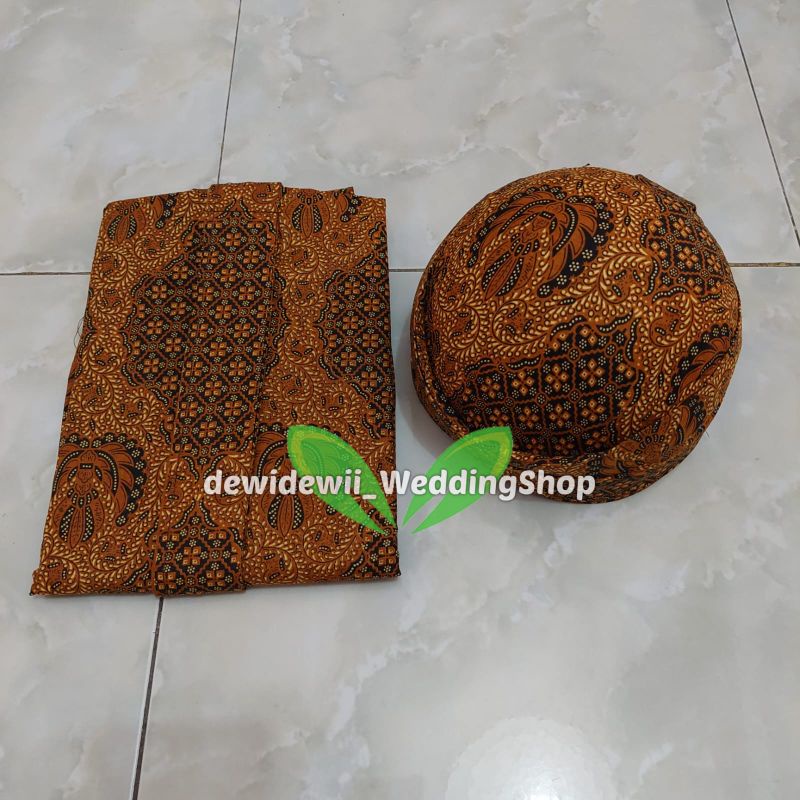 [Setelan] Jarik Instan + Blangkon Solo | Model yogi | Motif Buntal Melati