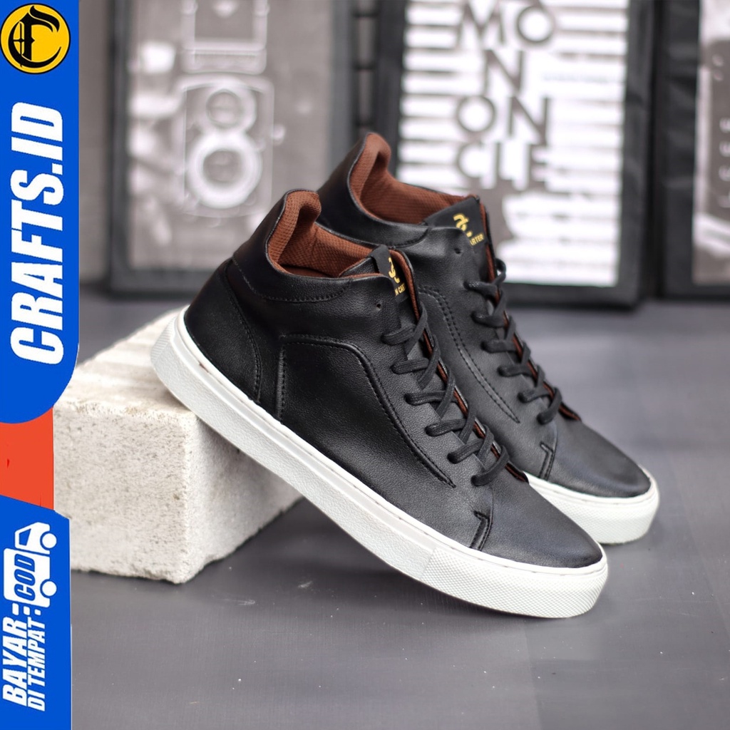 Sepatu Sneakers Casual Hitam Wingtif Pria Tali Kerja Crafts Rebelion