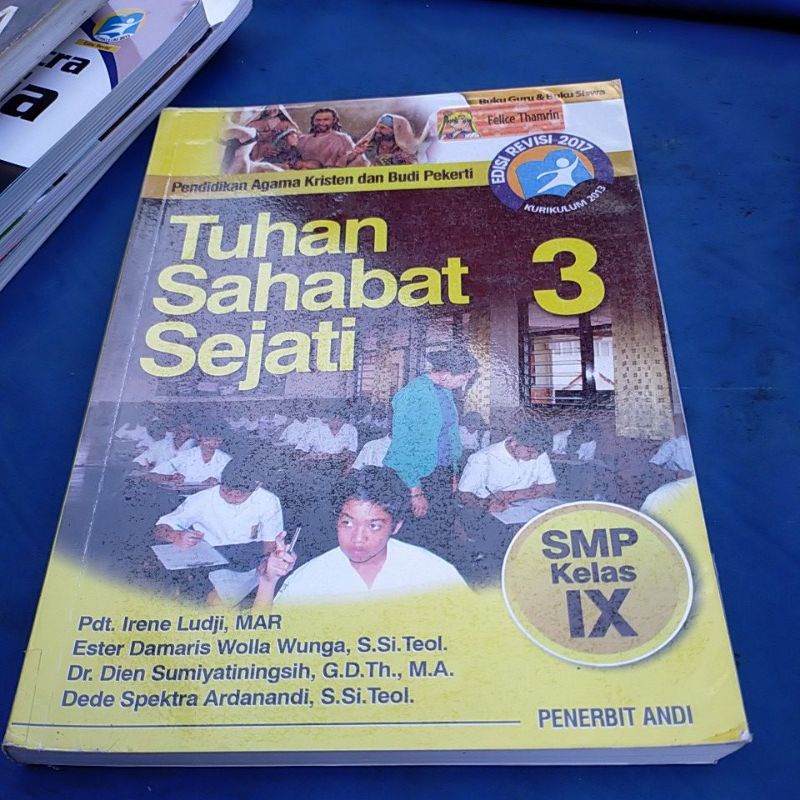 

buku pendidikan agama Kristen dan Budi pekerti