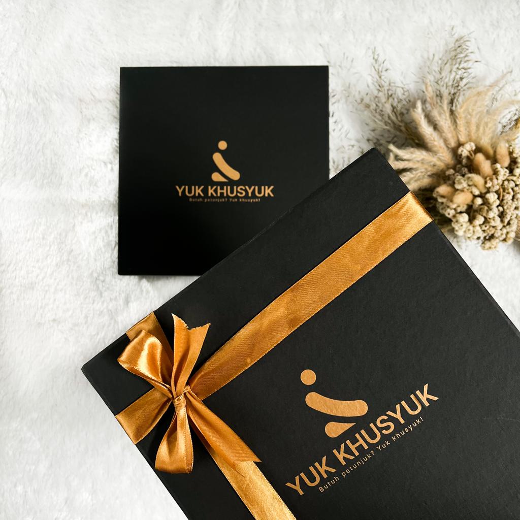 

YUK KHUSYUK - Box Hampers Eksklusif Hardbox