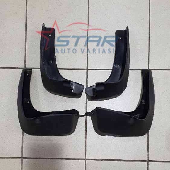 Mudguard/karpet lumpur suzuki Ertiga.