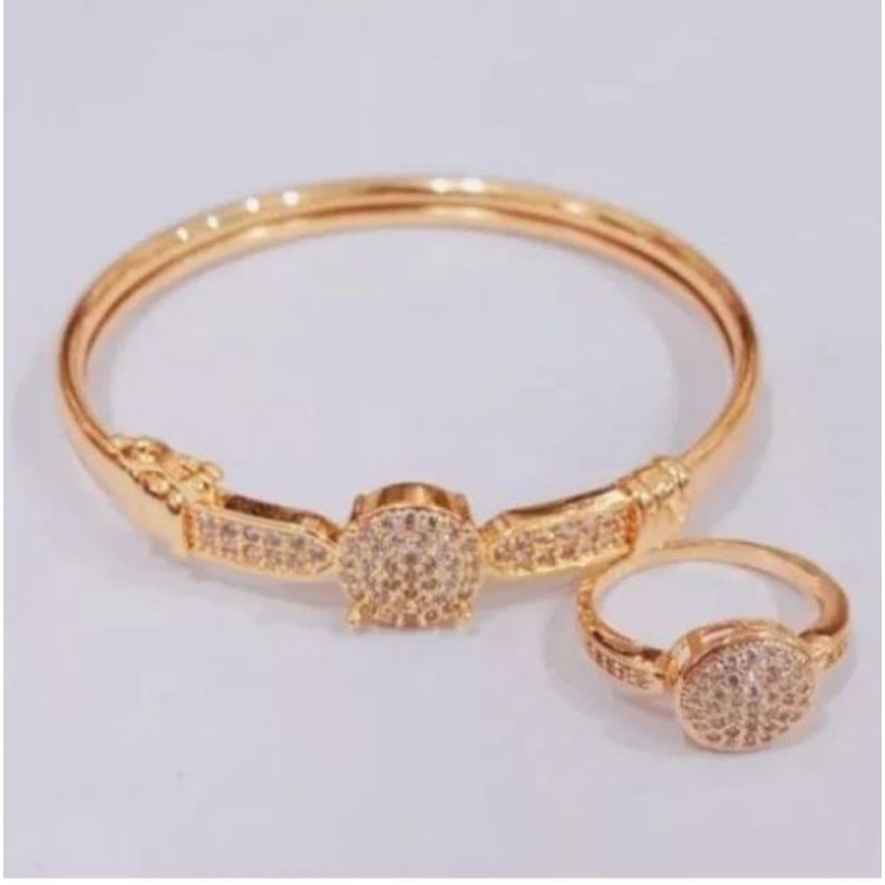 Set perhiasan wanita motif Mutiara titanium terlaris