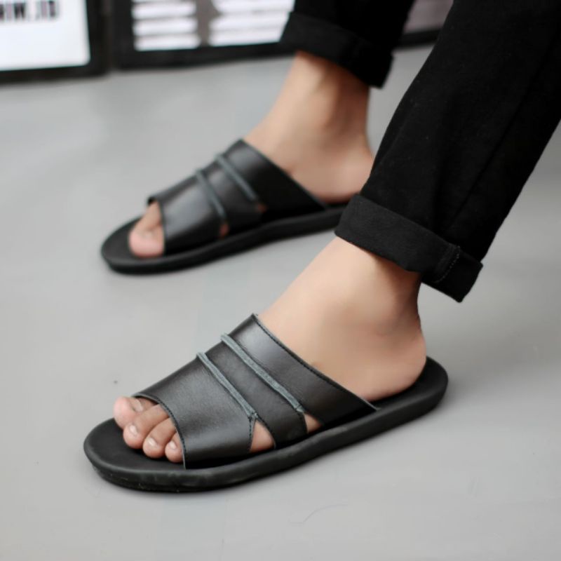 CEVANY TAIM Black (KULIT ASLI) Sandal Pria Kulit Asli Casual Ringan Anti Licin