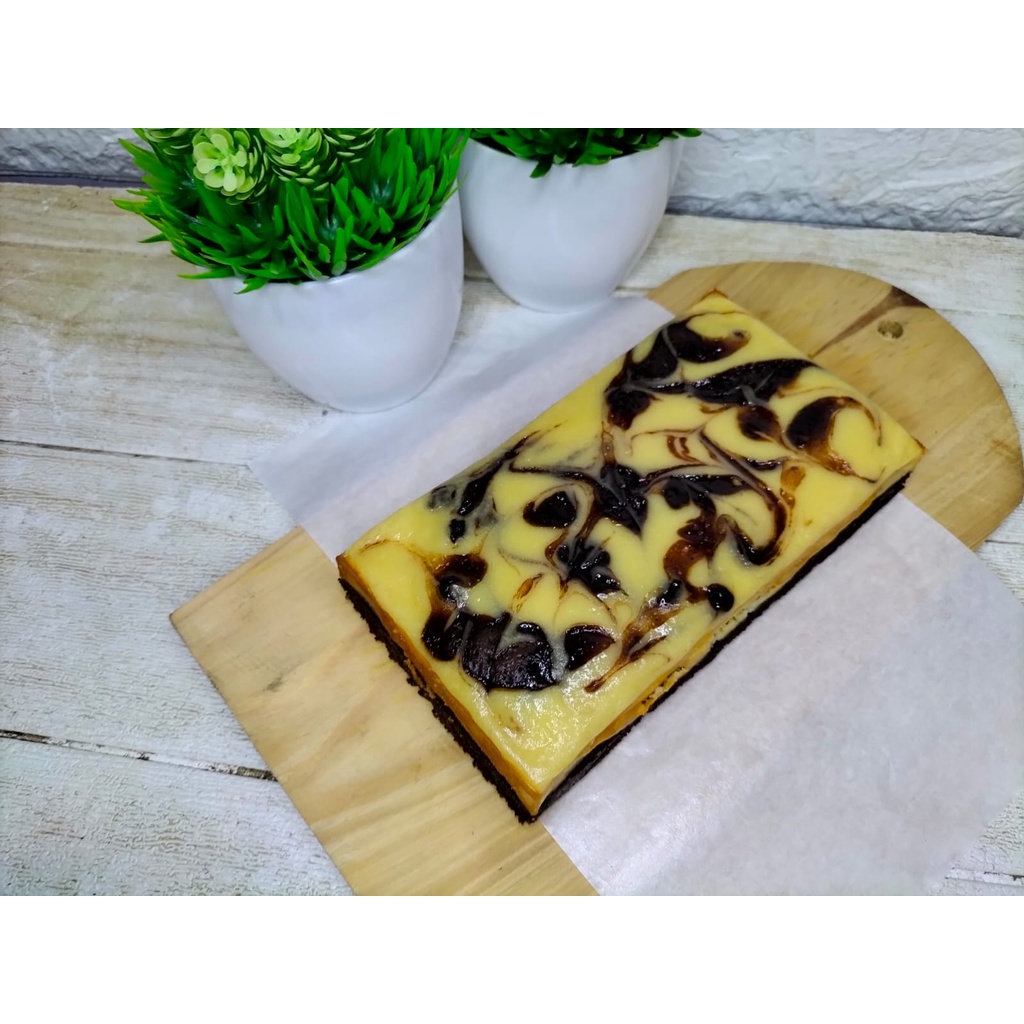 

Fudgy Brownies CHEESY MARBLE (Medium) / Brownies CHEESE CAKE - Papanda Bread