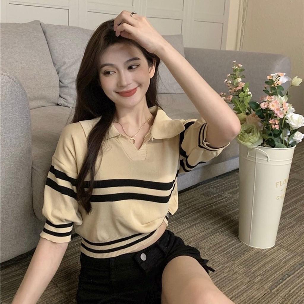 Kaos Crop Top Kerah V Wanita Crop Tee Kra Salur Style Korea