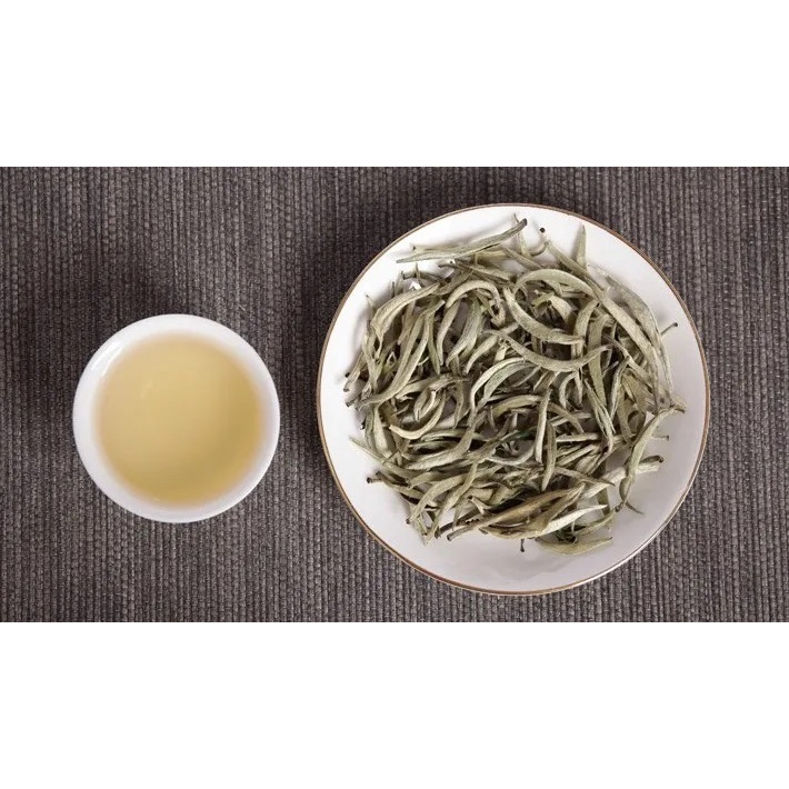 

Silver Needle White Tea / Teh Putih Kombu-chan Tea Series