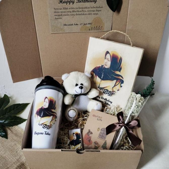 

BOX HAMPERS KADO HADIAH ULANG TAHUN ANNIVERSARY CEWEK/WANITA BOX HAMPERS UNIK EL09I09A82L