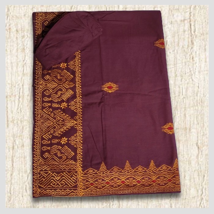 Baju adat Bali Pria Saput udeng songket bordir