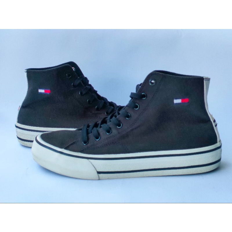 Sepatu Sneakers Tommy Hilfiger High Original (Preloved) (Second)