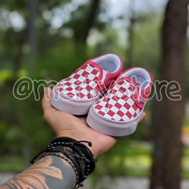 Sepatu anak anak perempuan slipon catur pink putih