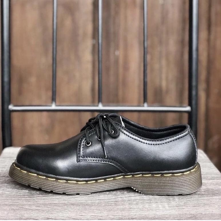 STOK TERBATAS Sepatu Docmart 3 holes 1461 PRIA & WANITA Kulit Asli 100% /Docmart 3 holes/docmart pri