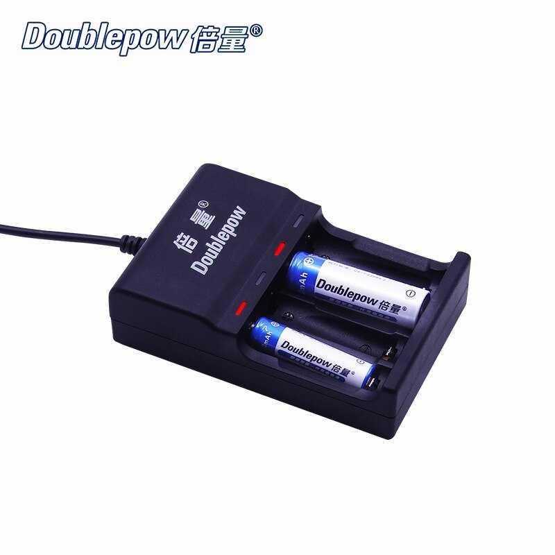 Doublepow USB-Powered Charger Baterai 4 slot AA/AAA 1.2V - DP-UK83 - Black