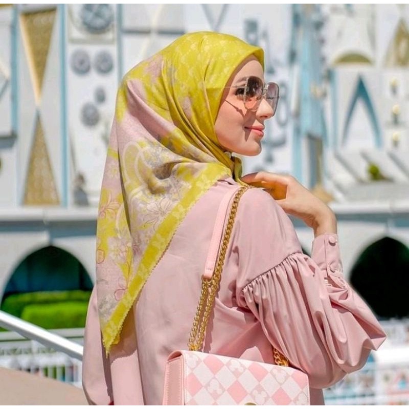 The dream park sun buttonscarves