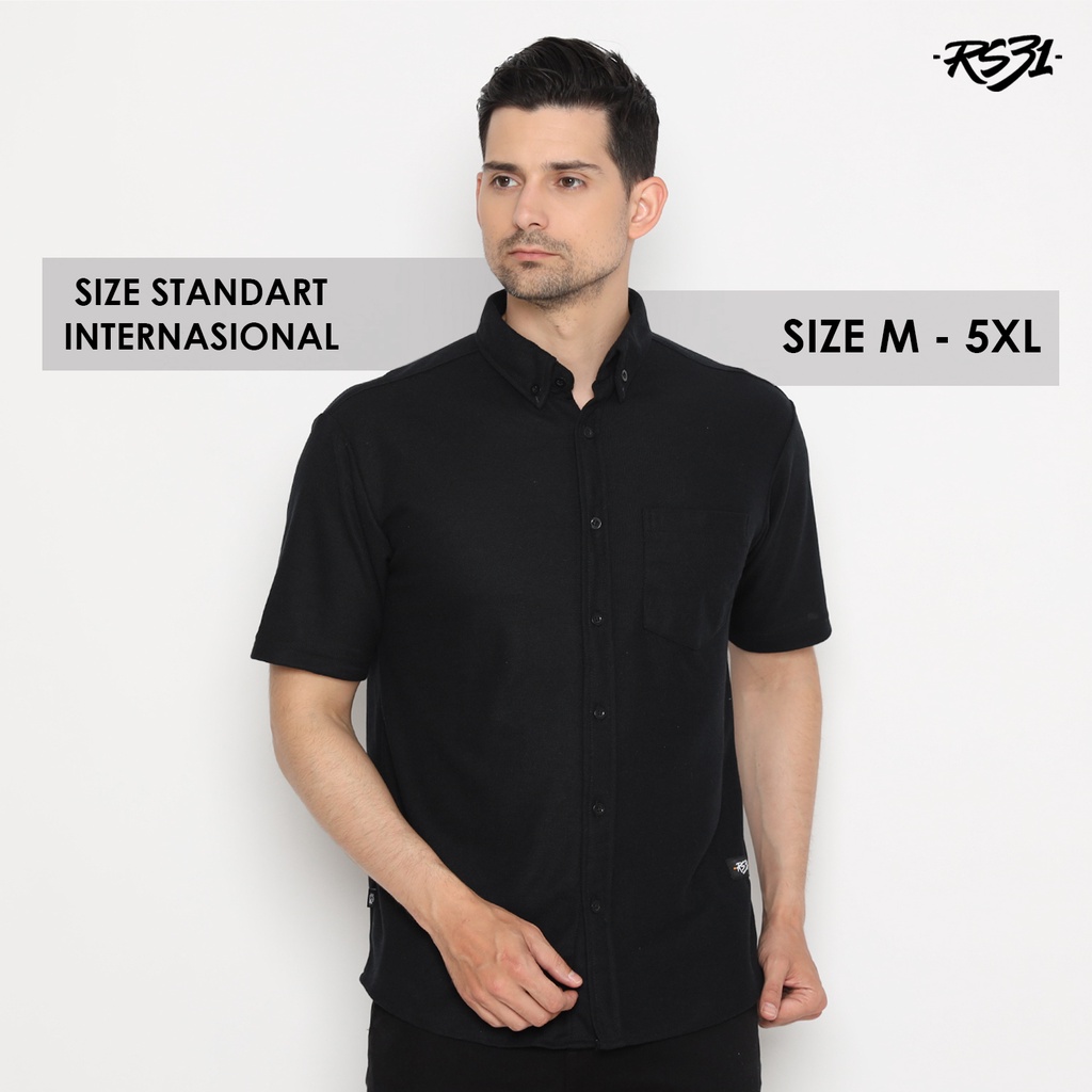 RS31 Baju Kemeja Michigan Shirt Black Basic Cowok Jumbo - Kemeja Polo Pria Dailywear Lengan Pendek Santai Warna Hitam Super Big Size, Kemeja Lebaran