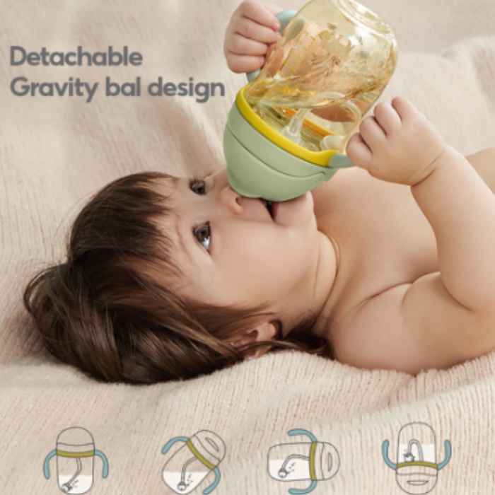 Botol Minum Sedotan Anak Bayi Babycare Training Straw Cup Tritan 240mL
