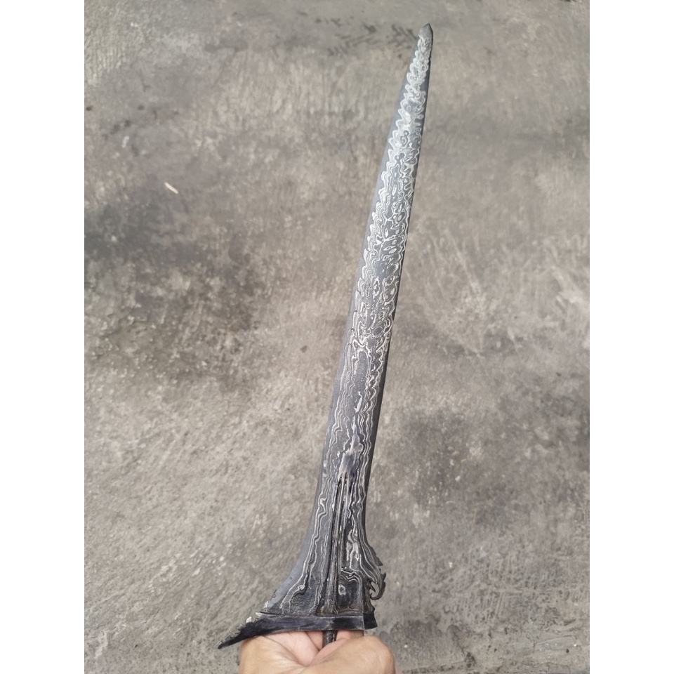 Keris Sinom Robyong pamor untu walang