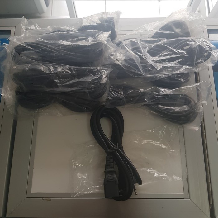 Terlaris Kabel Power Ps3 Fat/Ps4 Pro Ori