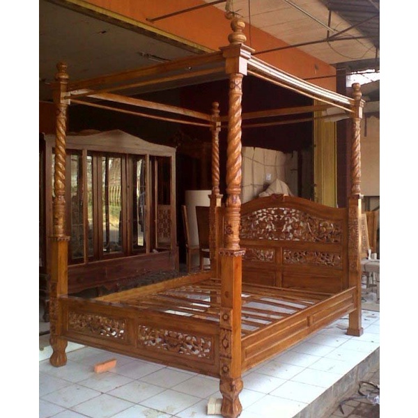 Dipan Rahwana Jati Kanopi Tempat Tidur
