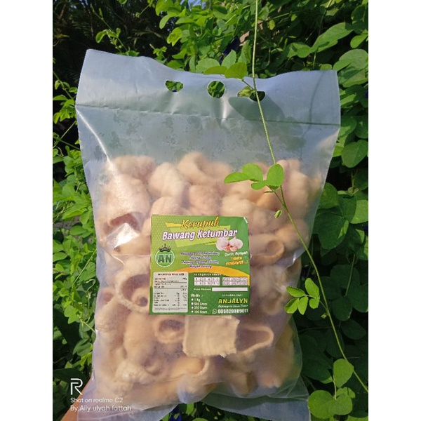 

kerupuk bawang ketumbar isi banyak/kerupuk ketumbar gurih/kerupuk mentah/kerupuk matang