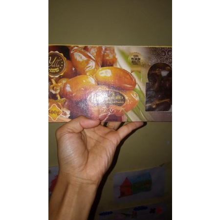 

Kurma Tunis Tangkai