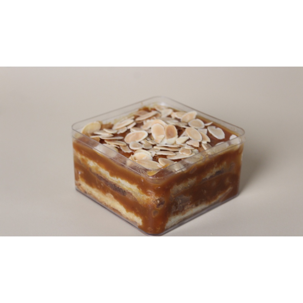 

Pastry Box Caramel Layer by Bestdough